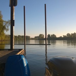 A peaceful day at Coon Island on the Multnomah channel