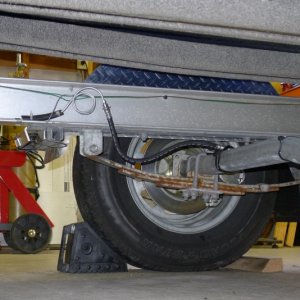 4
Complete Disc Assy. & Lines,
Fabricate & Install
Inner Diamond-plate Fender