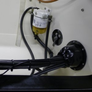 7
Replace Cable Boot & Fuel Tank Selector Decal