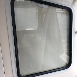 Media 'IMG Rear cabin window before' in album 'IMGP1403'