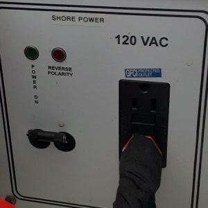 AC/DC power converter main switch