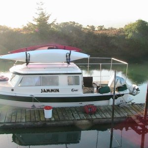 Media '(Jammin) No holes, standard fittings' in album 'Jammin in Anacortes'