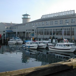 (rogerbum) Dec. 18th, 2004. C-Brat Fleet at Fisherman\'s Terminal