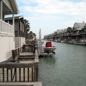 Media 'Damn, that dock looks empty' in album 'Heading for service'