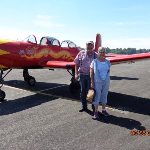 Skagit Airport 6-25-2014: Lunch with Tom and Nora (starcrattom's folks)