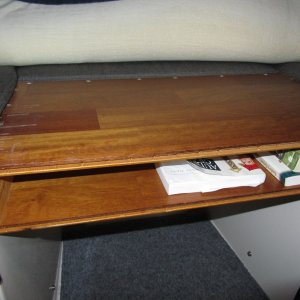 fits between cushions