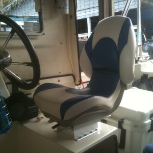 Seat: Attwood Centric II
Mount: Garelick Low Profile
Seat Slide & locking swivel
Model # 75090