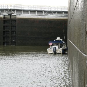 Media 'Gypsy locking through at Old Hickory.' in album 'Wrapped and ready to lock through.'