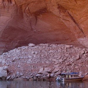 Traveler and Daydream under Overhang at Fifty Mile Canyon 9-22-09