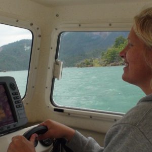 Randi getting us back to Backbone Creek on Lake Shasta.