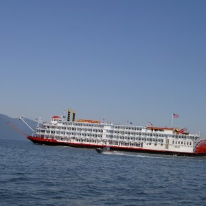 (Hunkydory) Empress Of The North-close to Petersburg