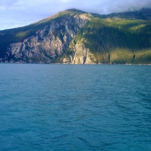 Scenic rock escarpment near Jaw Point