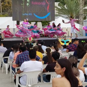 Carnaval week in La Paz.
Local kids performing in a La Paz folk dance group. All the young girls seem to be treated like a princess\'s by families here, always dressed in beautiful dresses.