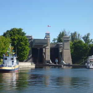 P1020251 Peterborough lift lock