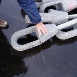 Shackle