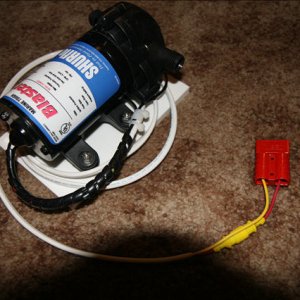 Blaster washdown pump 10' power cable, fuse, Quick power connector.