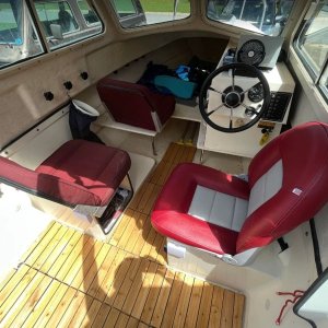 Third seat option, mounted on quick release base.