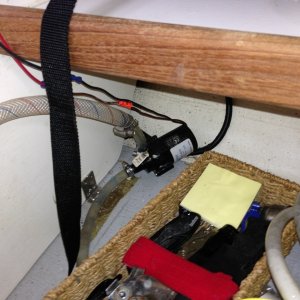 Media 'WaterPump' in album 'BatteryCharger'
