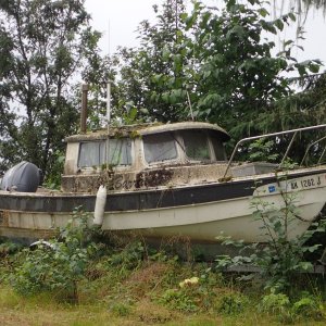 Petersburg C-Dory, "Barracuda" fallen on hard times.  Petersburg 2016 P8110043