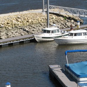 Joni Lynn entering Guttenberg marina