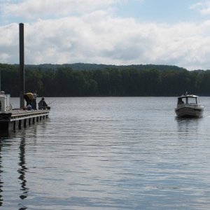 Ron entering marina