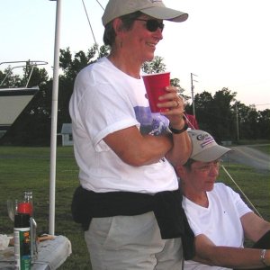 (Pat Anderson) Robbi Krumm and her twin, Roz Krumm(C-Run)