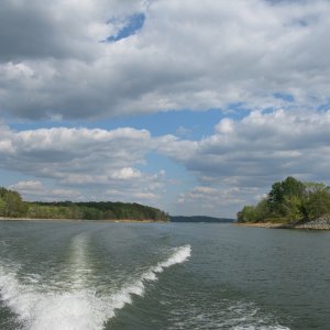 The canal between Kentucky Lake and Lake Barkley.