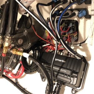 AIS - Raymarine AIS700 Class B Transceiver / Splitter