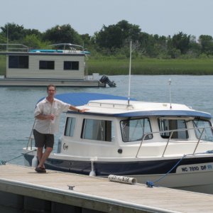Morehead City docks for lunch