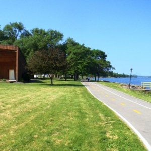 9.) Bike trail heading south along the Niagra River