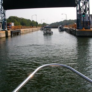 (CTYankee) Entering Lock 3 Seneca Falls