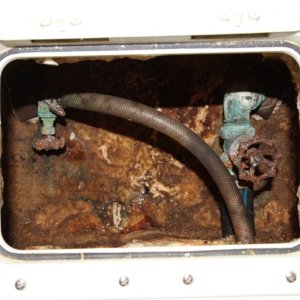 Sea-cock compartment for Head