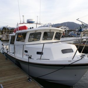 Petersburg-DSC06486.   Sea Sport Alaska Pilot 2600 that made the trip up from Puget Sound about the same time we did.