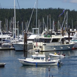 C-dory cruiser approaching the Friday Harbor fuel dock Sunday afternoon July 23rd 2017