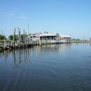 Oyster Creek Inn also serves heart health meals along with fresh local lobster, crab, clams, mussels, oysters