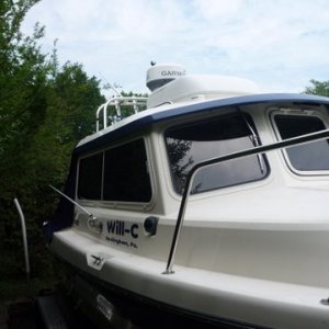 you can just barely see the antenna for the Lowrance GPS