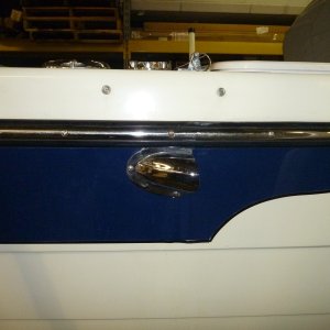 clam shell side view