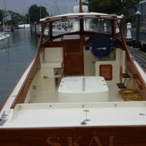looking in the back of a Hinckley Picnic boat in Oxford Maryland. We stayed in a trancient slips at their boatyard. Nice people.