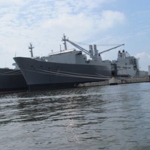 some old Conoco supply ships reportedly can do 40 knots but were so expensive to run they gave they to the navy