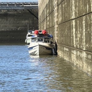 Little Joe and Mystery Girl in the Cheatham Lock