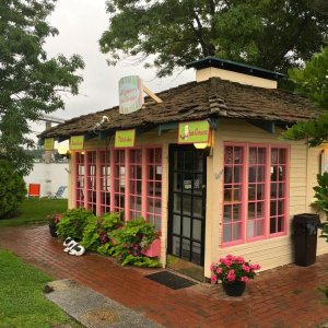 We stop for ice cream in every port.  This one is Chesapeake City, MD.