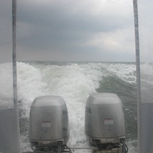 Too slow on trigger with the camera to catch swell which was at the top of the frame as we ran south along the VA coast of the Ches. Bay.  Where is that ice cream store Dave talked about?

6 June 2006 at 1056:14