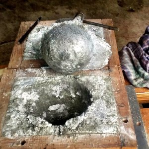 Media 'Rough ball out of mould' in album '12 lb ball in green sand mould'