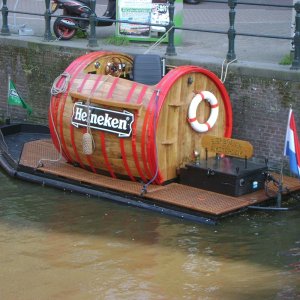 Media 'Keg boat' in album '87 footer'