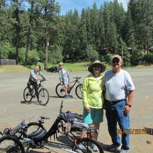 Oldies on trikes
