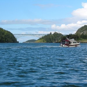 Lopez 07. Cornet Bay. The Admiral leads the fleet