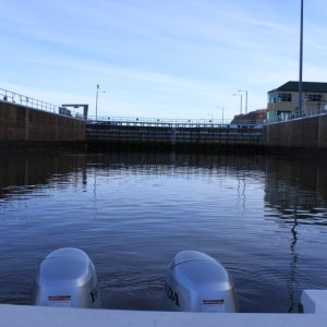 lock and dam 9 on Upper Mississippi Rivere
