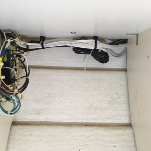 07 the only access to the back is by taking out the fridge..