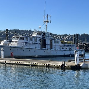 Wonder why the scaffolding around the top of the boat.
