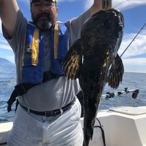 Media 'HarborCraft Tom with Cabezon' in album 'PNP Blackmouth 3-18-2007'